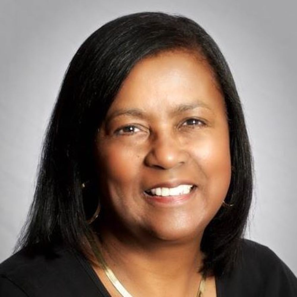 Meet your Posher, Faye